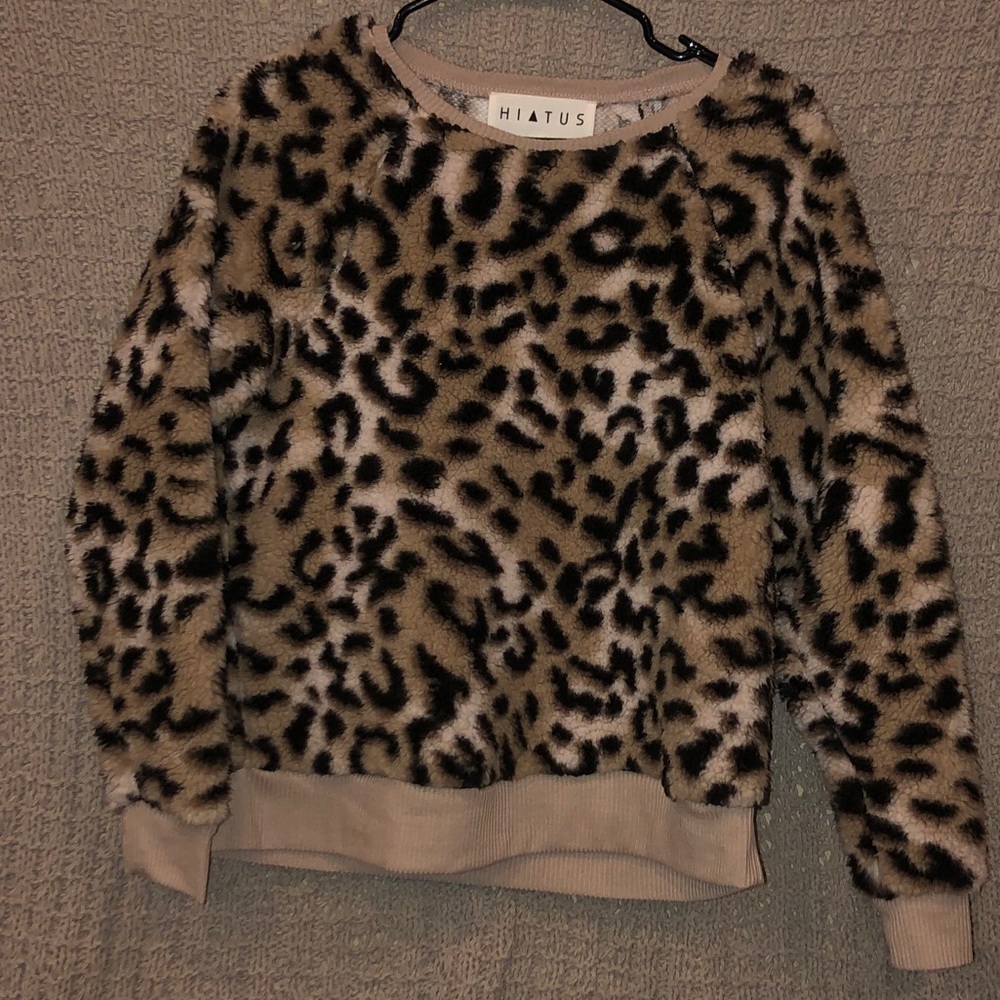 3️⃣FOR2️⃣5️⃣💲‼️Leopard Sherpa Sweater - Picture 2 of 3